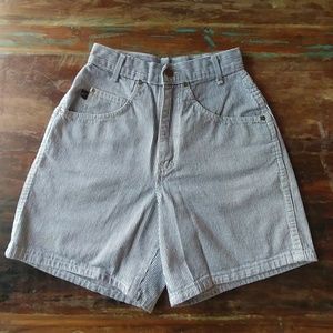 ON HOLD vintage Chic shorts Tag says size 3